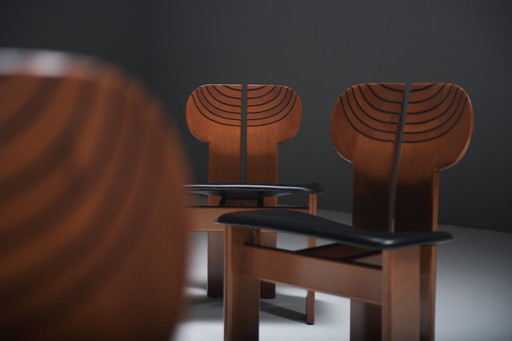 Prachtige set (8) Afrikaanse stoelen van Afra en Tobia Scarpa voor Maxalto Italië