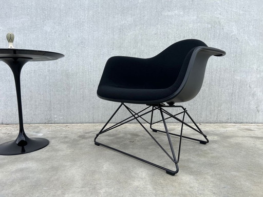 Vitra Eames Lar Stoel