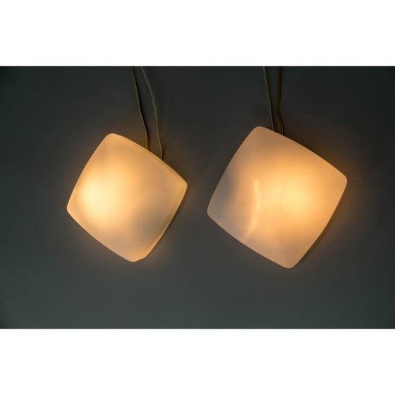 Image 1 of Paar vintage metalen wandlampen met glazen kappen, Tsjecho-Slowakije 1960