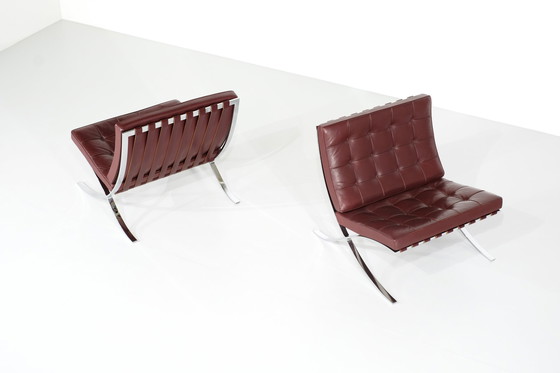 Image 1 of 2x Knoll Barcelona stoel ontworpen door Ludwig Mies van der Rohe