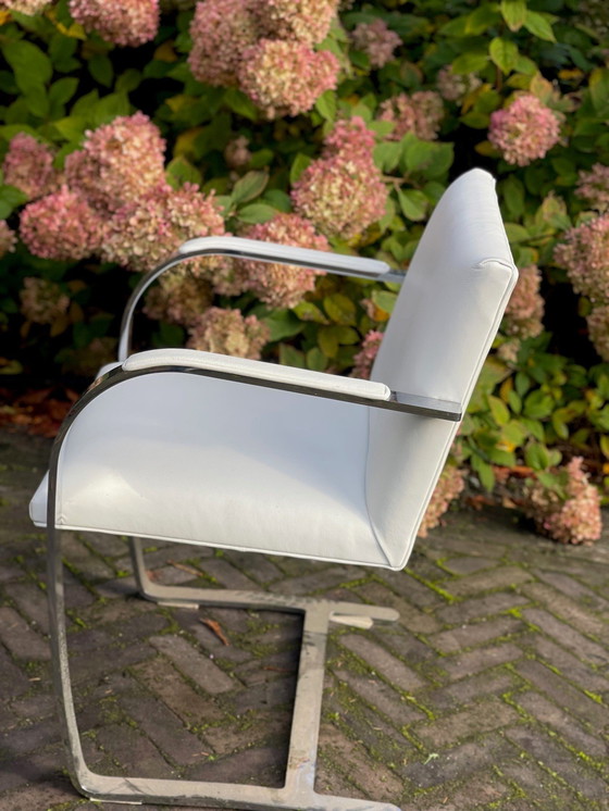 Image 1 of 6 X  Knoll Brno Stoelen Wit