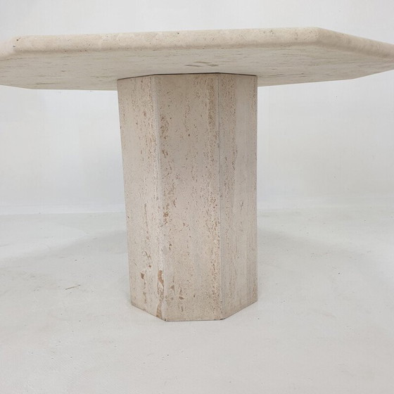Image 1 of Italiaanse travertijnen tuin- of eettafel, jaren 1980