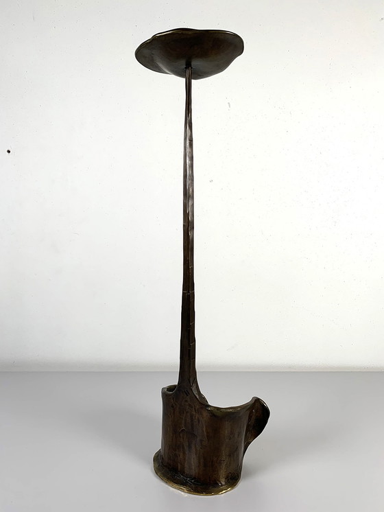 Image 1 of Sculpturale bronzen kandelaar