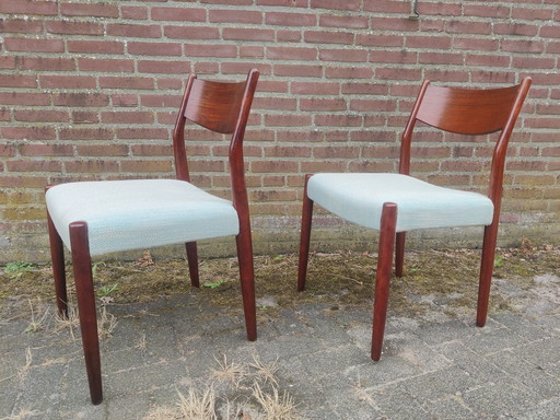 2x Fristho model D eetkamerstoelen