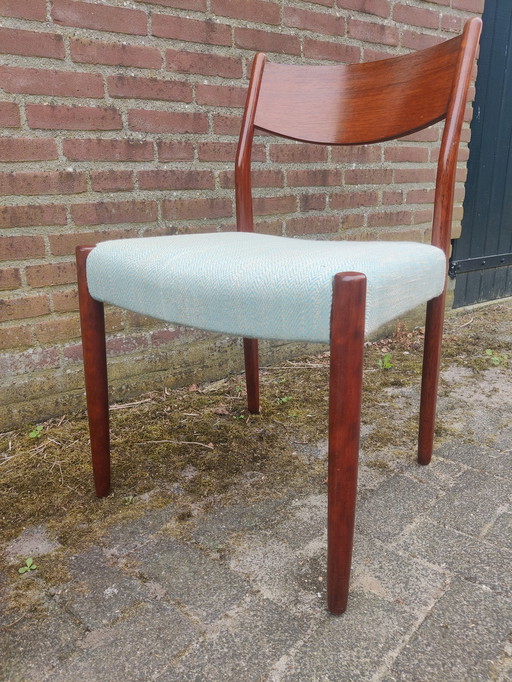 2x Fristho model D eetkamerstoelen