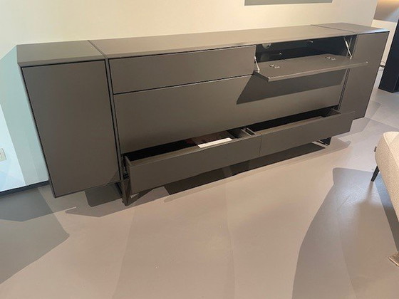 Image 1 of Hulsta Dressoir Toonzaalmodel