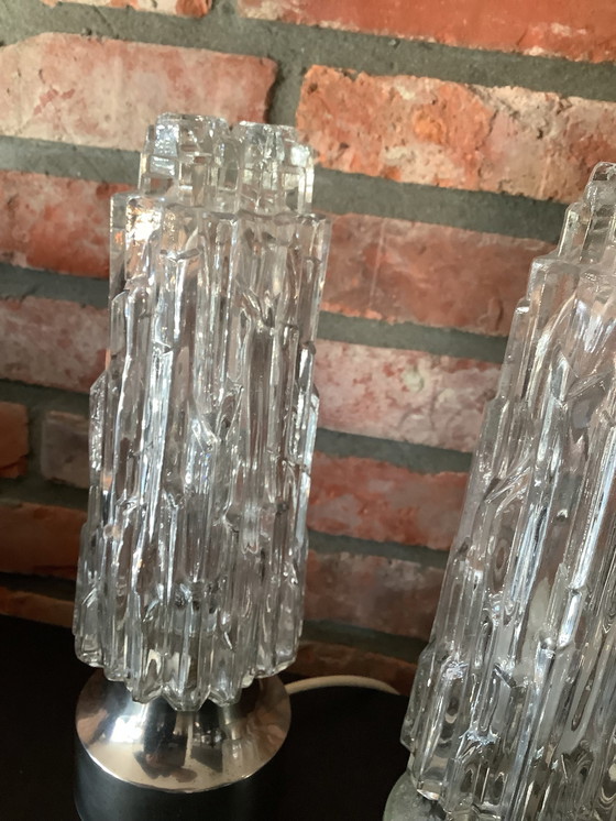 Image 1 of Jaren 1960 Set Van 2 Rots Ice Glass Tafellampen, Chromen Basis, Duits Mid-Century