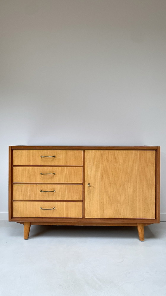 Image 1 of Vintage Teak Houten Dressoir