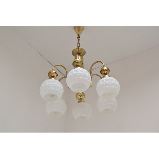 Image 1 of Vintage kroonluchter van glas en messing door Kamenicky Senov, Tsjecho-Slowakije 1960