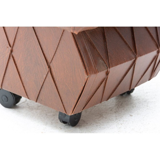 Image 1 of Vintage krukje van kunstleer met opbergruimte, Tsjecho-Slowakije 1980