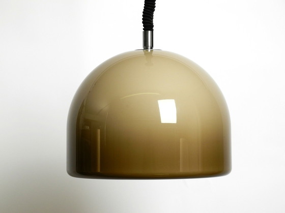 Image 1 of Prachtige hanglamp uit het ruimtetijdperk 1960 met bruine plastic lampenkap door personeel