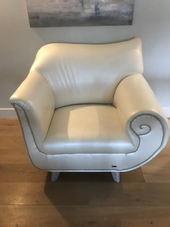 Image 1 of Bretz Armchair Wit Leer (Parelmoer)