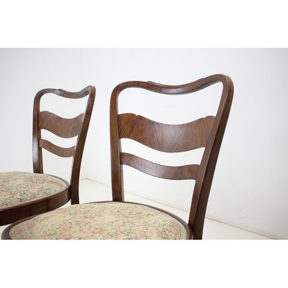 Image 1 of Set van 4 vintage eetkamerstoelen van hout en stof, Tsjecho-Slowakije 1940