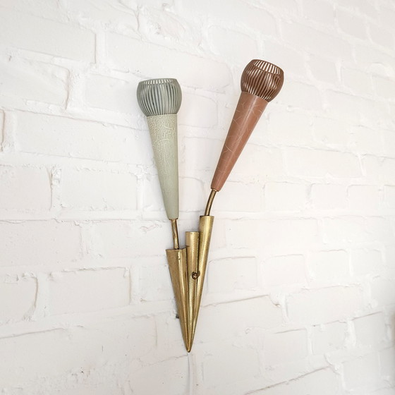 Image 1 of Vintage Messing Pastelkleurig Fifties Mcm Wandlampje