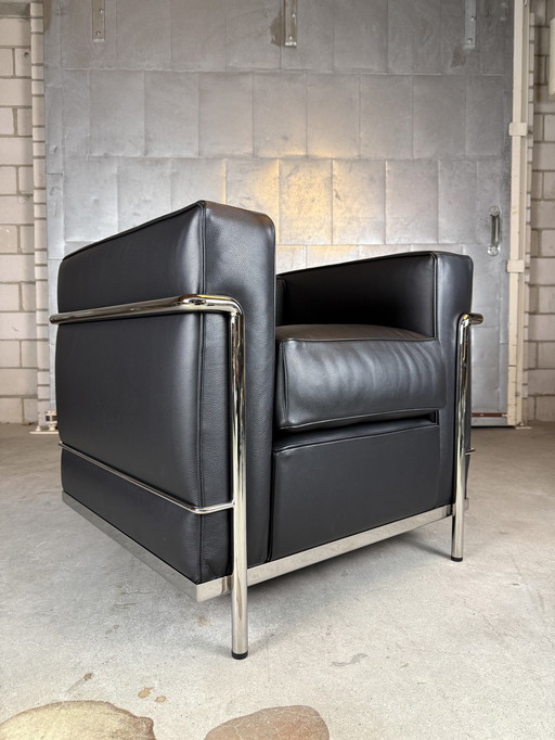 Cassina Lc2 Le Corbusier Fauteuil Zwart Leer/Chroom