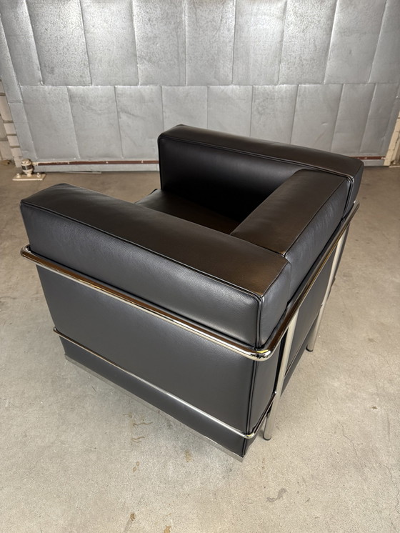 Image 1 of Cassina Lc2 Le Corbusier Fauteuil Zwart Leer/Chroom