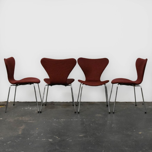 4X Fritz Hansen Vlinderstoelen