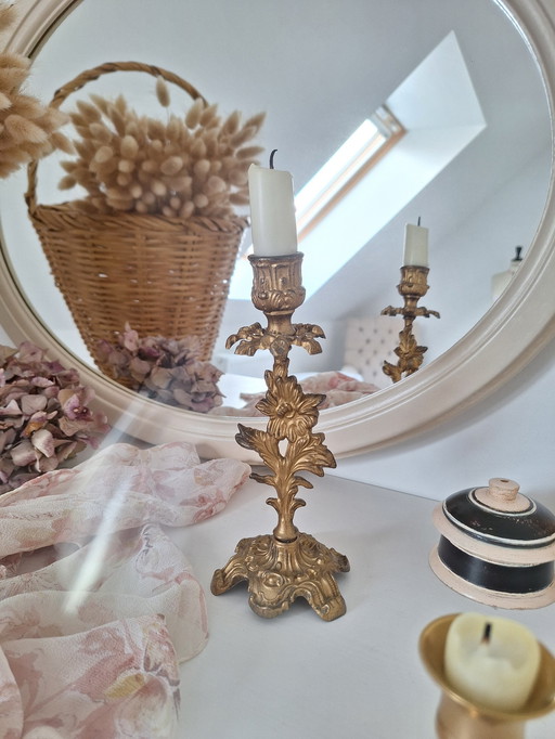 Vintage gouden metalen kaarshouder