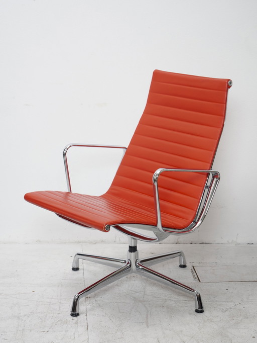 Eames Ea116 Loungestoel Leer Rood