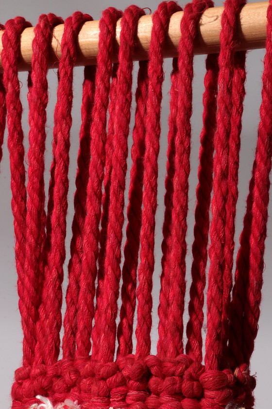 Image 1 of Spaans Getextureerd macramé wandtapijt uit de jaren 70 – Uniek designobject