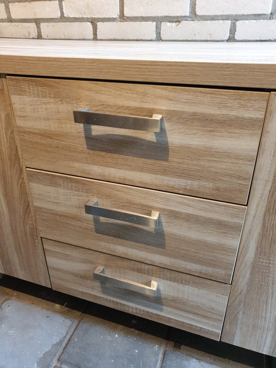 Image 1 of Dressoir