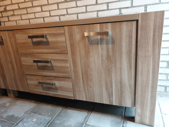 Image 1 of Dressoir