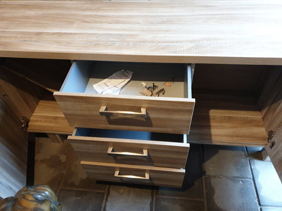 Image 1 of Dressoir