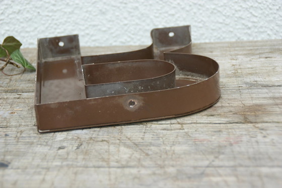 Image 1 of Vintage letter "R", oude advertentie / reclamebelettering