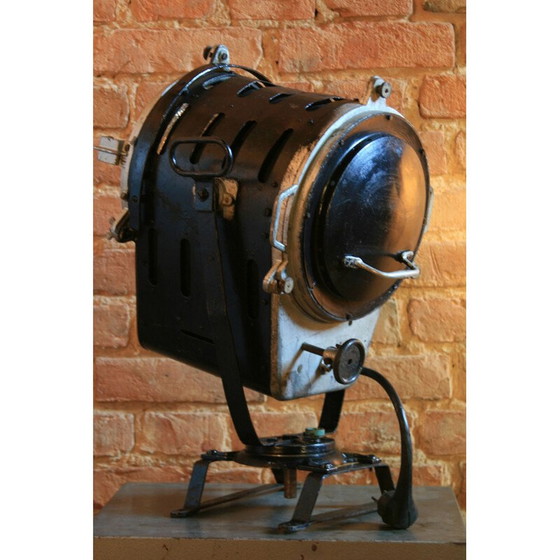 Image 1 of Vintage theater- en bioscoopprojector model RF 250, Polen