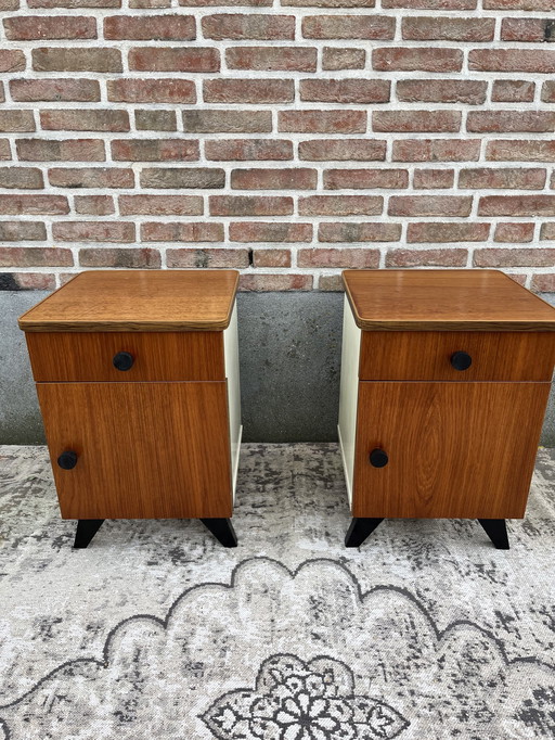 Twee Vintage Mid Century Nachtkastjes 