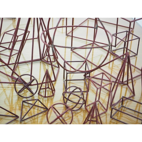 Image 1 of Geometrische vormen in staal, 1940