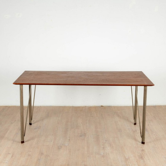 Image 1 of Vintage model 3605 bureau in rozenhout van Arne Jacobsen voor Fritz Hansen, Denemarken 1960
