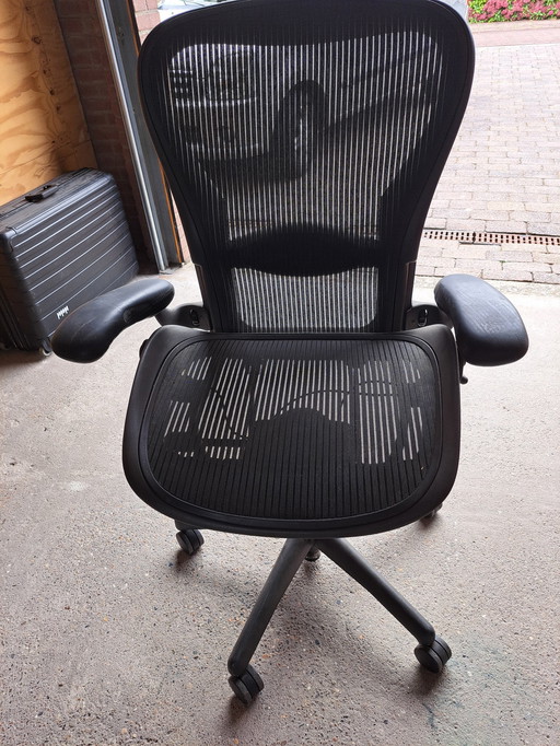 Herman Miller Aeron Bureaustoel Zwart