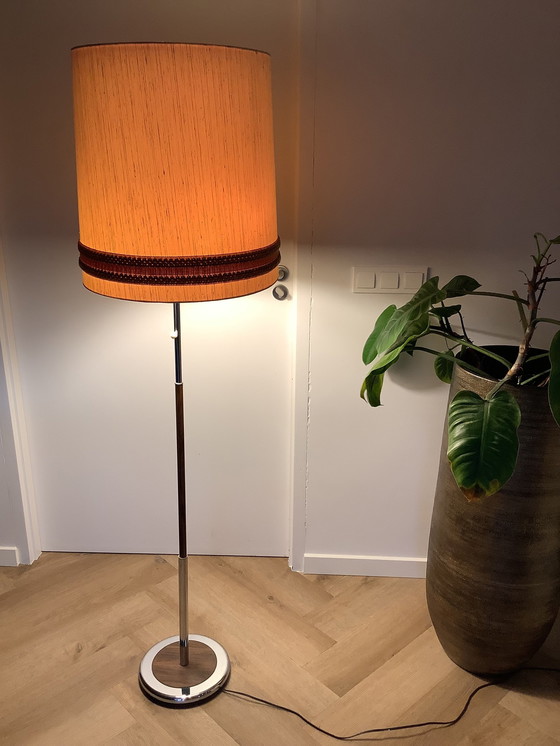 Image 1 of Herda Holland Vintage Vloerlamp Hout & Chroom ‘60