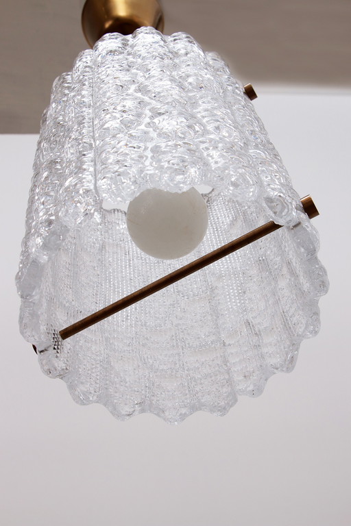 Hanglamp van messing en glas door Carl Fagerlund voor Orrefors, Zweden, 1960S