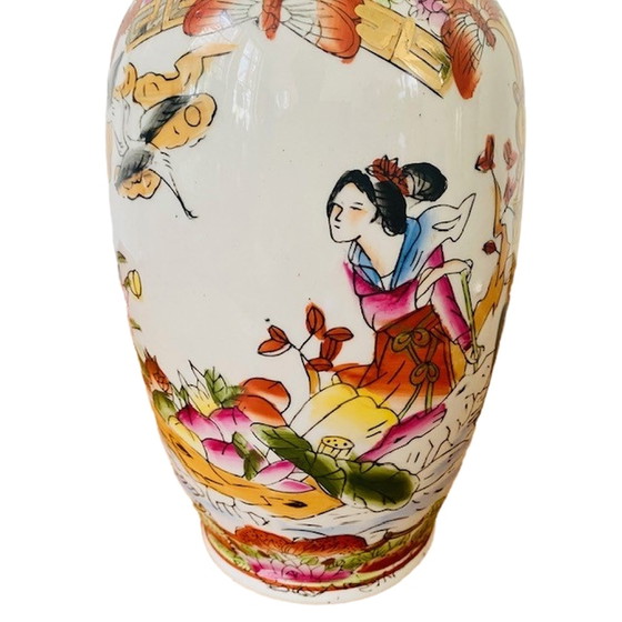 Image 1 of Chinese vaas bloemen geisha's handgeschilderd vintage