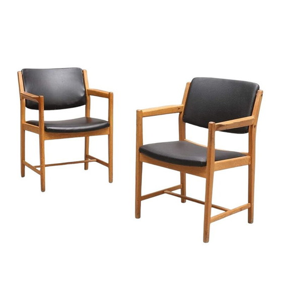 Image 1 of Paar vintage fauteuils in kunstleer en hout