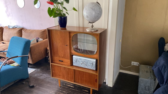 Image 1 of Vintage Highboard Sixties Buffetkast