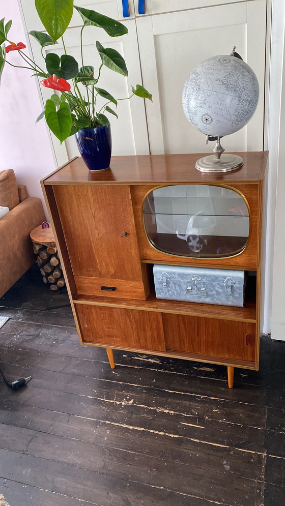 Image 1 of Vintage Highboard Sixties Buffetkast