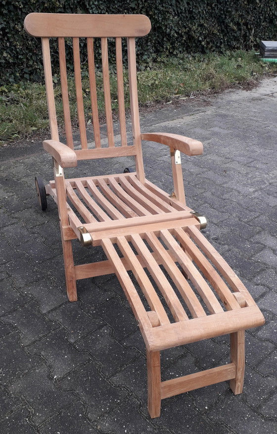 Image 1 of Woodens Teak deckchair met wielen