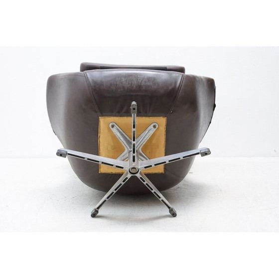 Image 1 of Paar vintage leren draaistoelen van Up Zavody, Tsjecho-Slowakije 1970