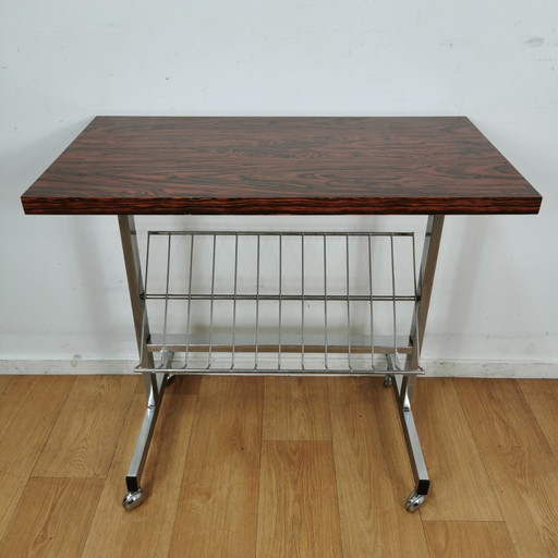 Vintage Lectuur Tafel, Bijzettafel, Rol Tafel, Bijzettafeltje. Palissander Fineer