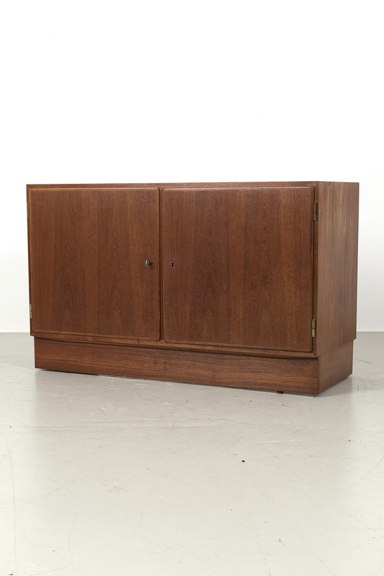 Image 1 of Deens dressoir