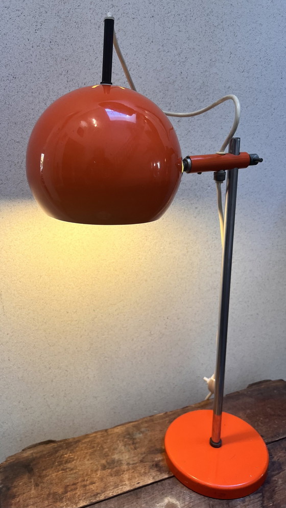 Image 1 of Space Age Oranje Oogbal Lamp 70S