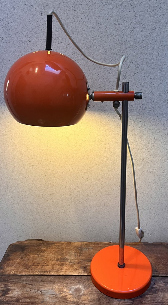 Image 1 of Space Age Oranje Oogbal Lamp 70S