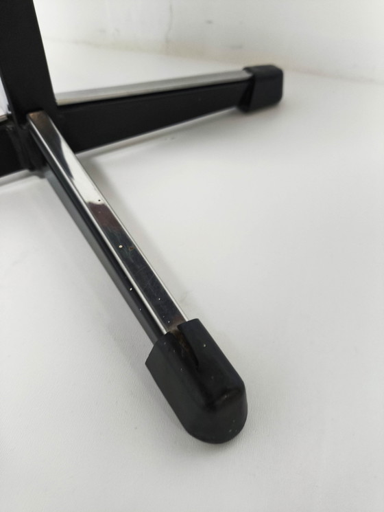 Image 1 of Marko Kruk – Houten Zitting En Stalen Onderstel