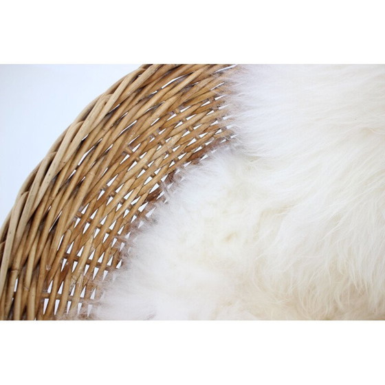 Image 1 of Paar vintage gevlochten rotan stoelen met schapenvacht, Duitsland 1960