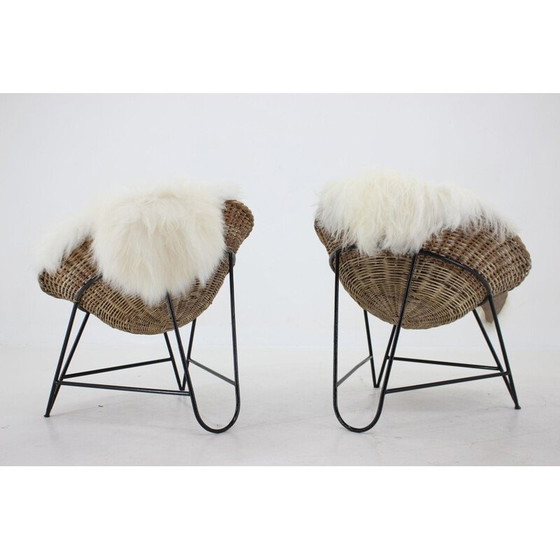 Image 1 of Paar vintage gevlochten rotan stoelen met schapenvacht, Duitsland 1960