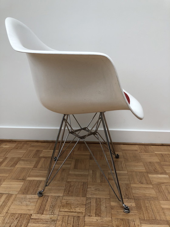 Image 1 of 4x Modernica DAR chairs