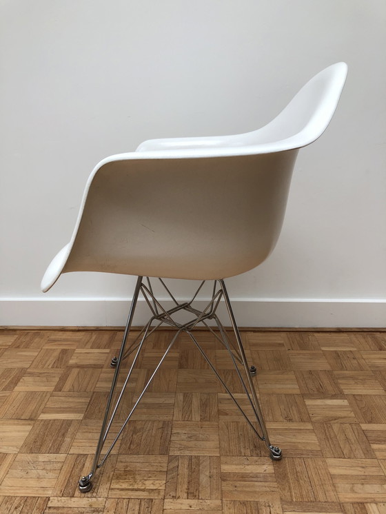 Image 1 of 4x Modernica DAR chairs